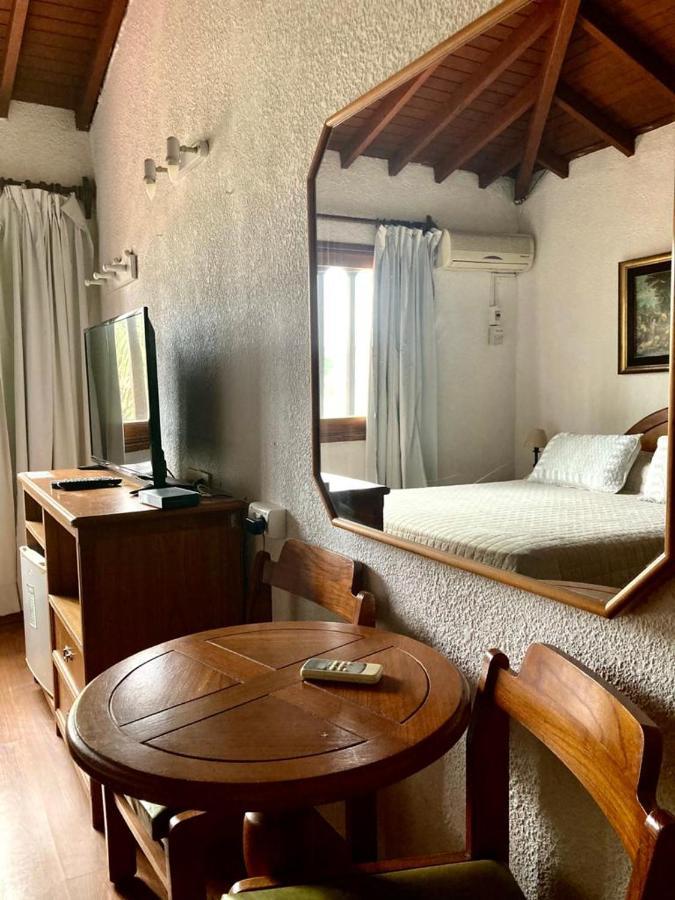 Hotel Oasis بونتا دل استي المظهر الخارجي الصورة