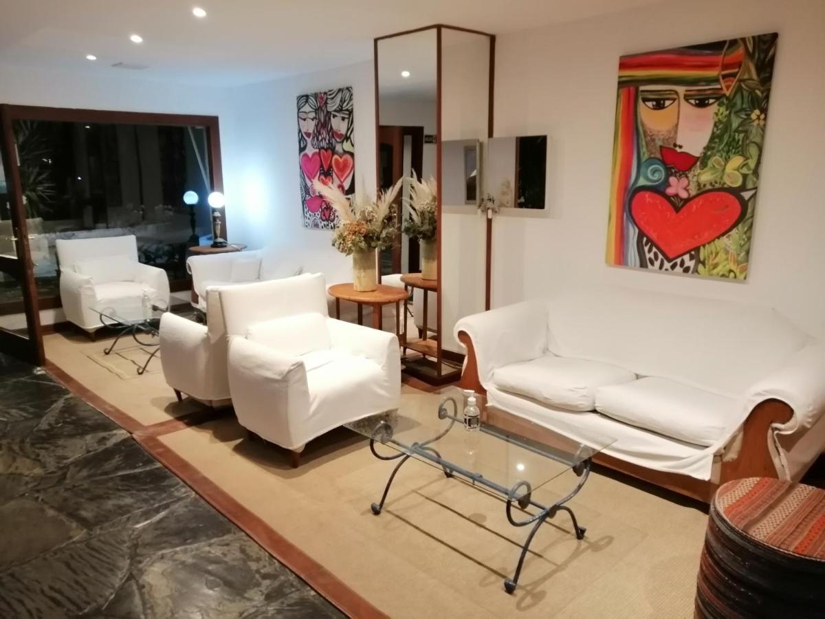 Hotel Oasis بونتا دل استي المظهر الخارجي الصورة