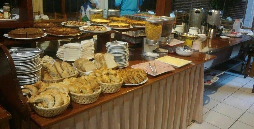 Hotel Oasis بونتا دل استي المظهر الخارجي الصورة